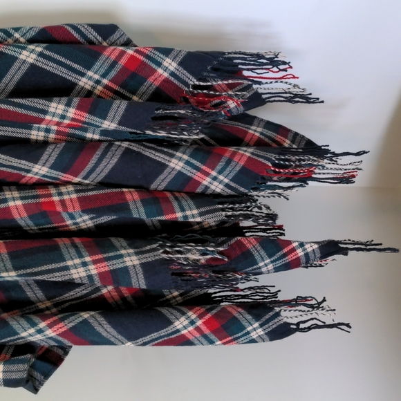 Plaid Francesca's Poncho - Picture 3 of 7